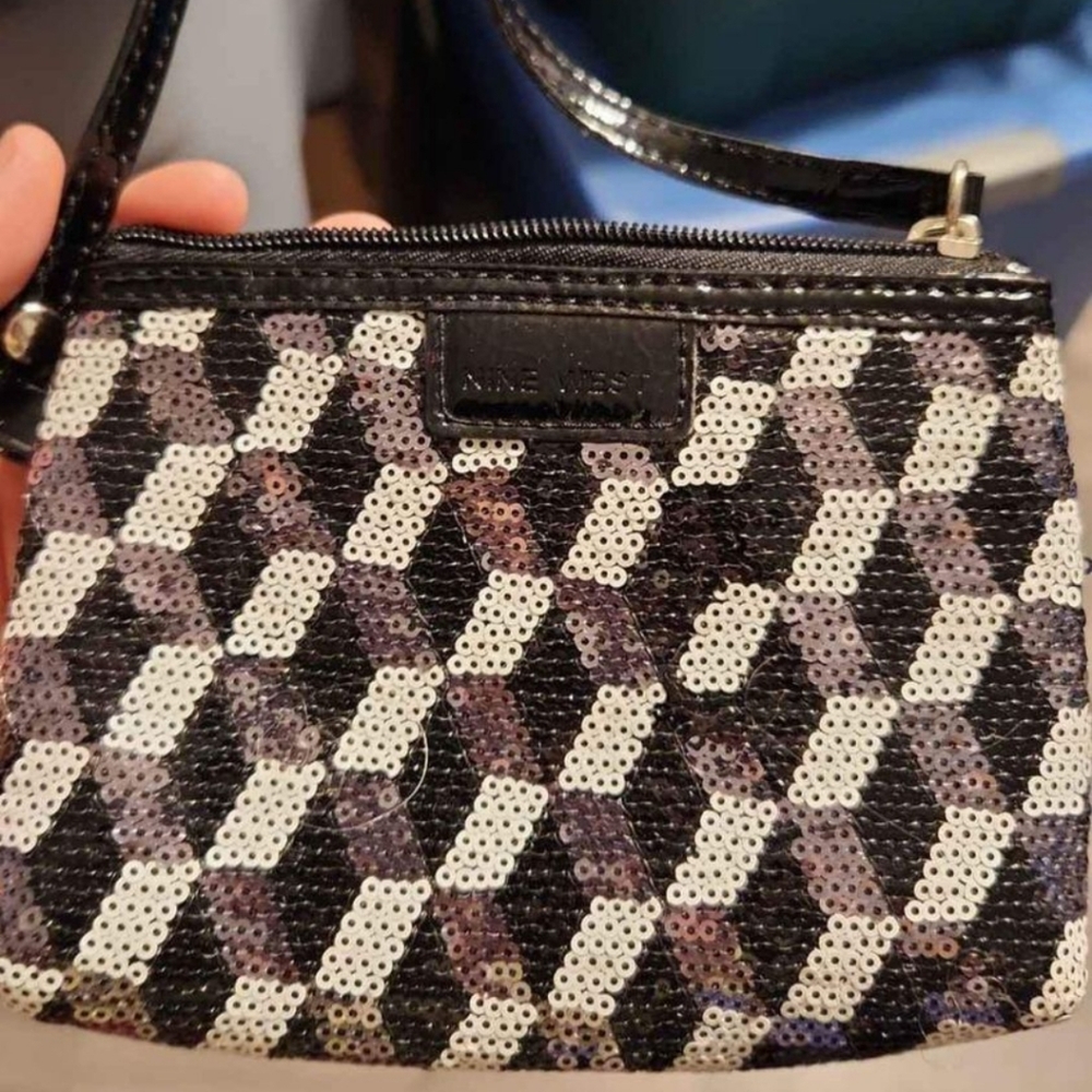 nine west sequin wristlet